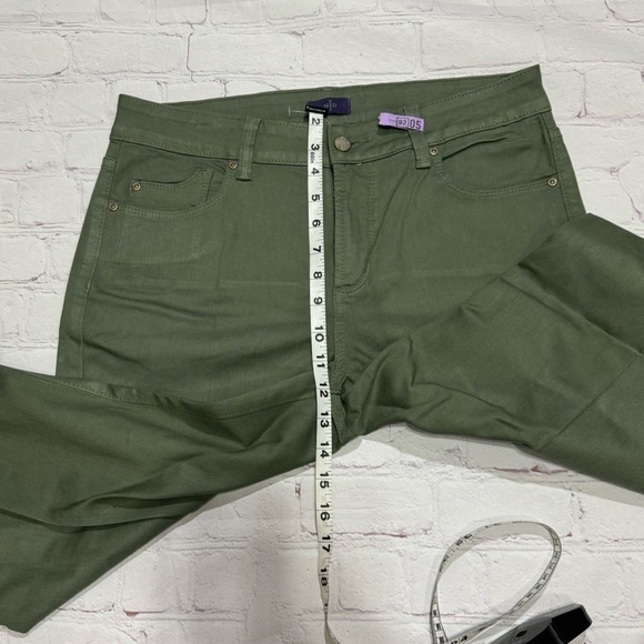 NYDJ NOT YOUR DAUGHTER’S JEANS army green women’s ankle length pants EUC size 8 - Picture 8 of 14